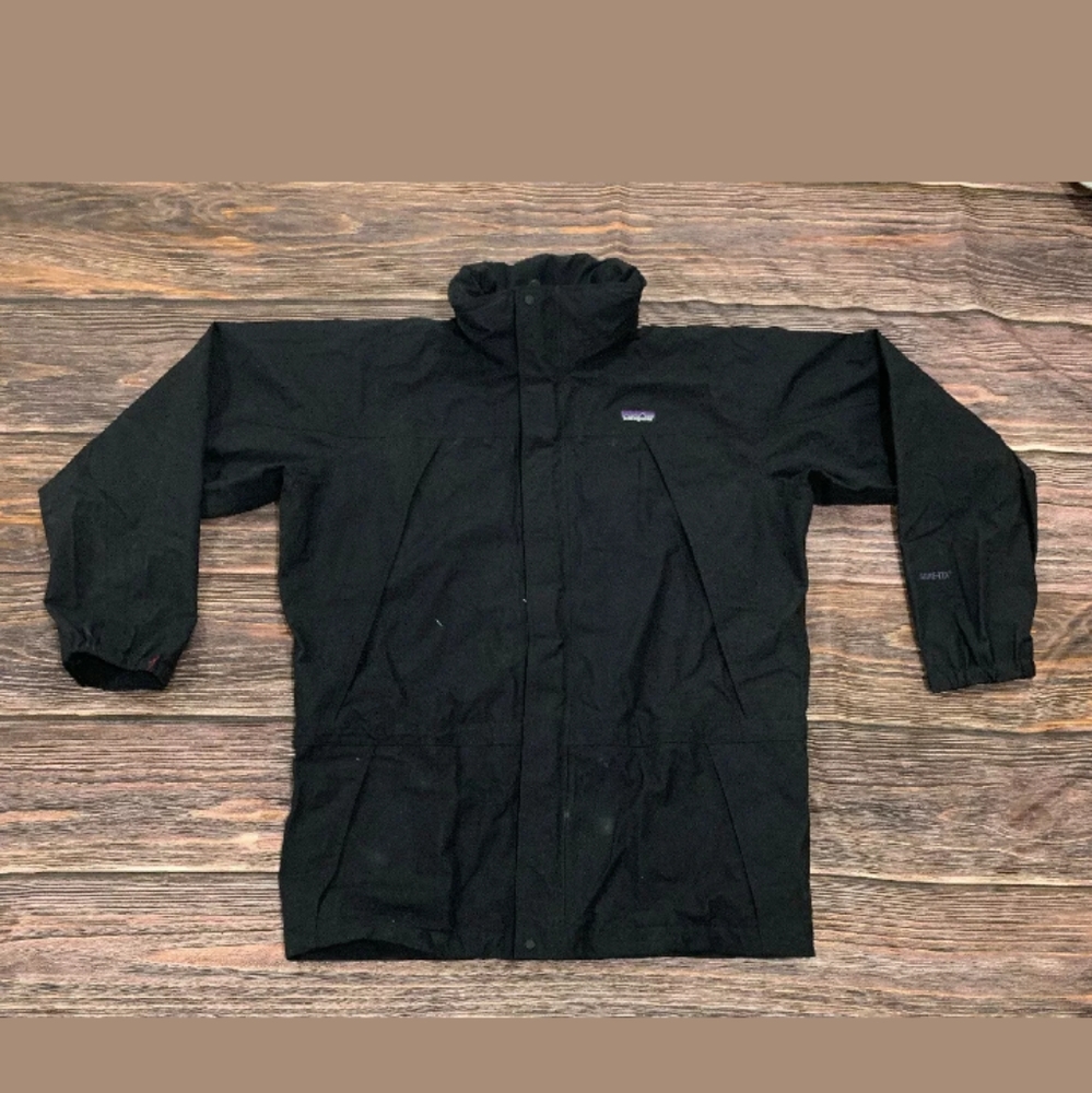 Patagonia Gore-tex black Jacket Men's XL